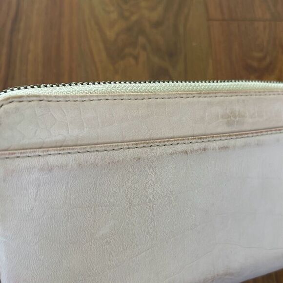 Kate Spade light pink wallet zip around - Picture 4 of 7